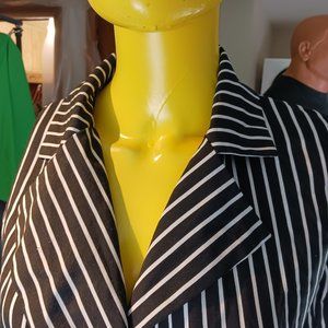 brand new Classy long sleeves balck and white stripes button downs shirt women